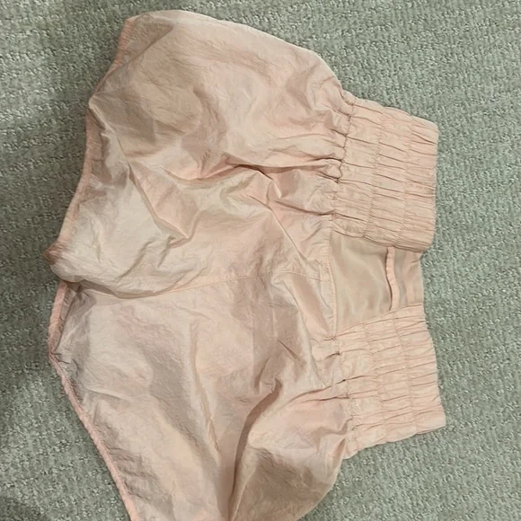 Altard state high waisted shorts! - Picture 3 of 6